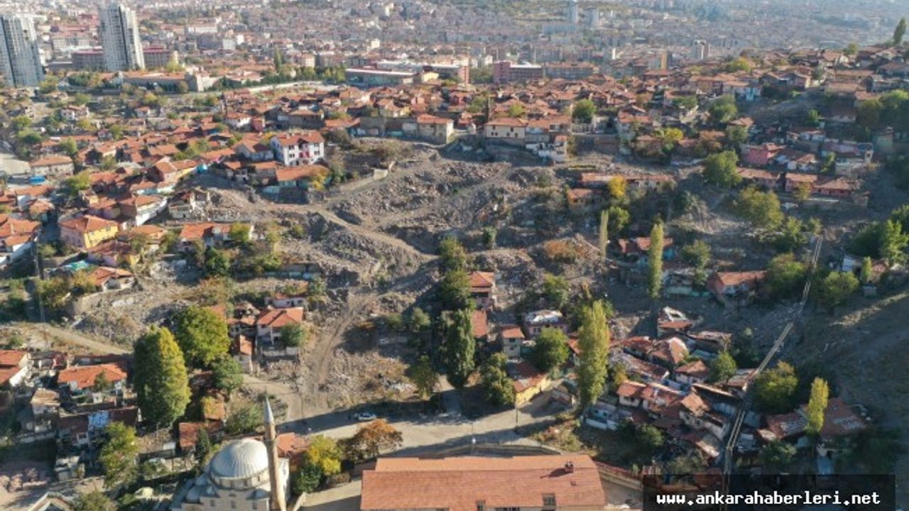 Ankara'da gecekondular bir bir tarih oluyor