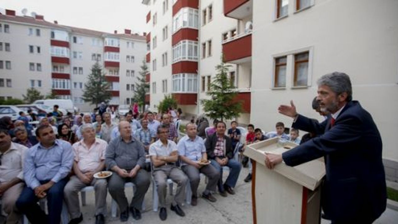 Başkan Tuna Halka Kentsel Dönüşümü Anlatıyor