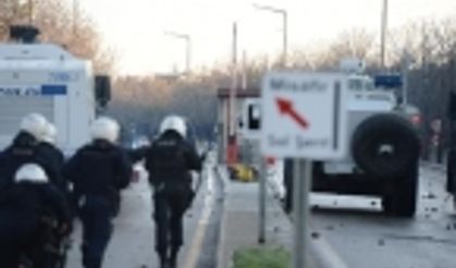 ODTÜ'de öğrenciler polise saldırdı