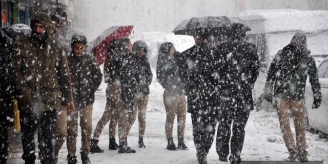 Ankara'da Perşembe gününe kadar kar yağışı etkili olacak
