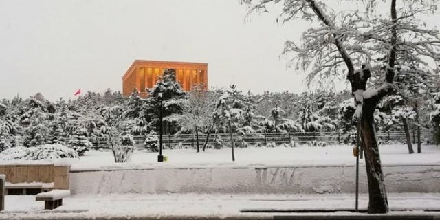 Ankara'ya kar sonunda geldi!