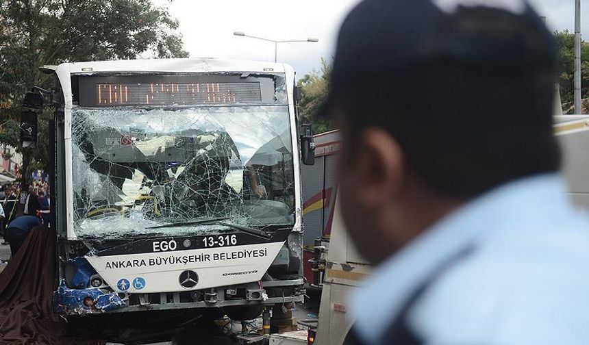Ankara'da halk otobüsü kaza yaptı: Yaralılar var